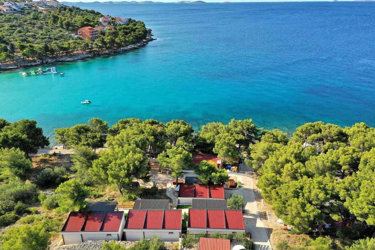 Camp Lostura Slanica Apartment Murter
