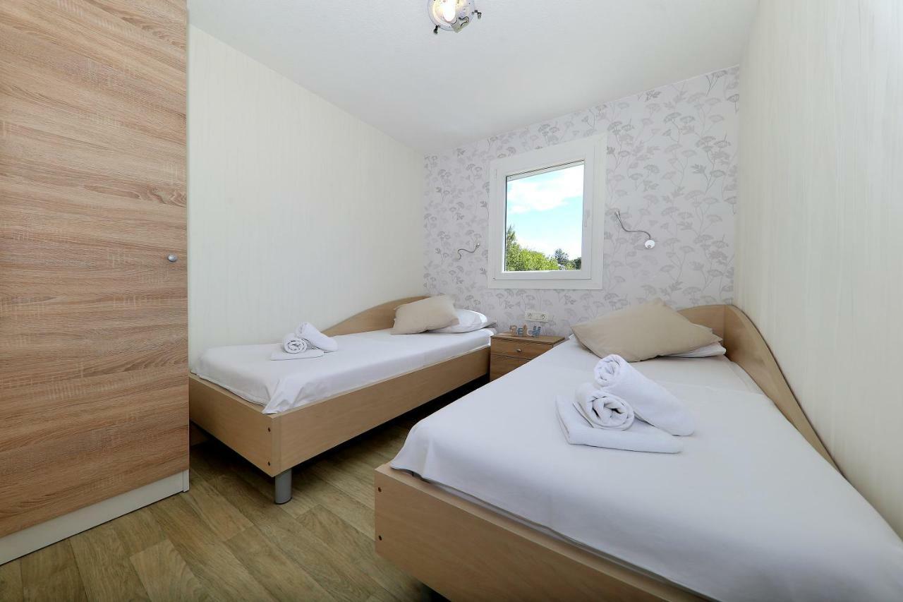 Camp Lostura Slanica Apartment
